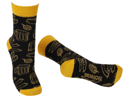 BENNONKY BEER SOCKS BLACK/YELLOW - Veselé bavlněné ponožky s pivním motivem - černo-žluté (Velikost 48)